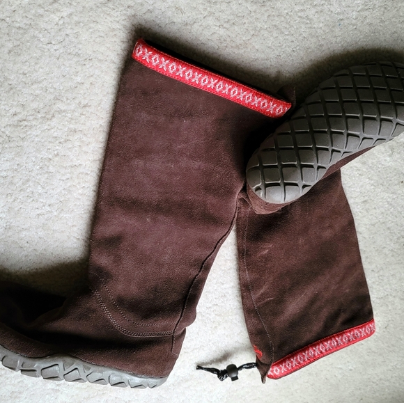 Nike Women's Suede Moccasins Size 7 - Picture 3 of 8